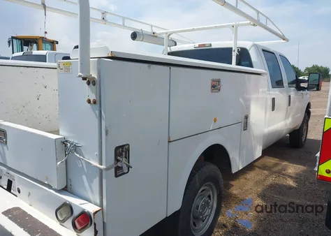 2015 Ford F-250 Xl z USA, uszkodzony, nr VIN 1FT7W2B6XFED41993